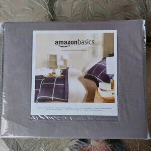 New! NWT Twin XL fitted sheet. Gray . Cotton! Bedroom. Breathable. Gift . Natura